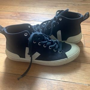 Veja High Top Sneakers, size 9 women’s